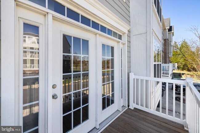 Building Photo - 25245 Laureldale Terrace