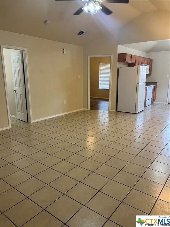 Building Photo - 1031 Helen Dr