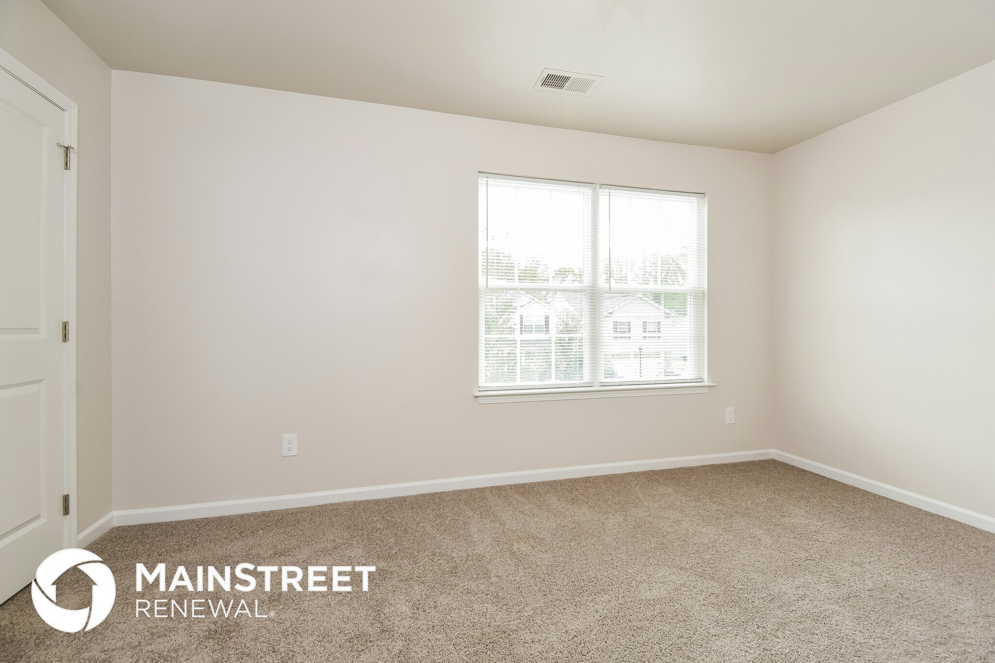 Building Photo - 4455 Oak Pointe Dr