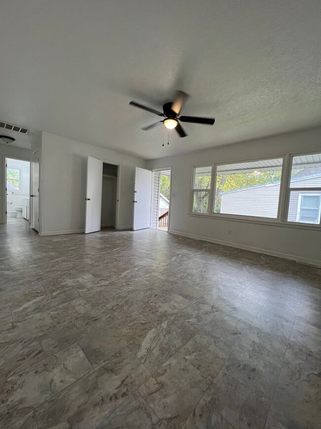 Building Photo - Completley Remodeled 4 Bedroom home availa...