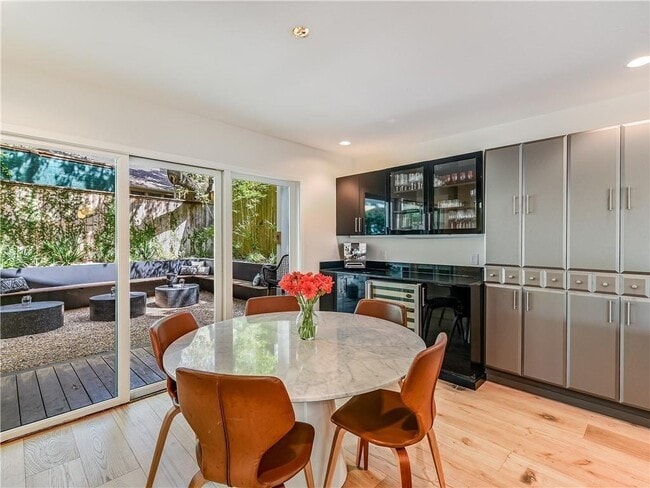 Building Photo - 3002 Hillview Rd