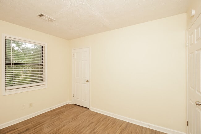 Building Photo - 1591 Pecan Log Pl