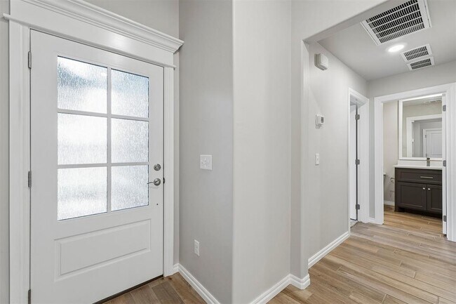 Building Photo - 16129 Villa Valeria Way