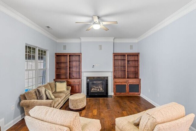 Building Photo - Luxury Living in High Point NC