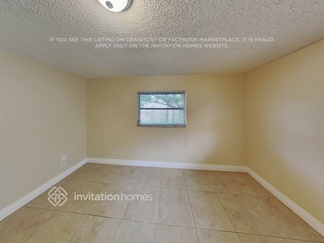Building Photo - 10349 Sleepy Brook Way