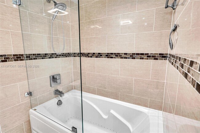 Building Photo - 6770 Indian Creek Dr