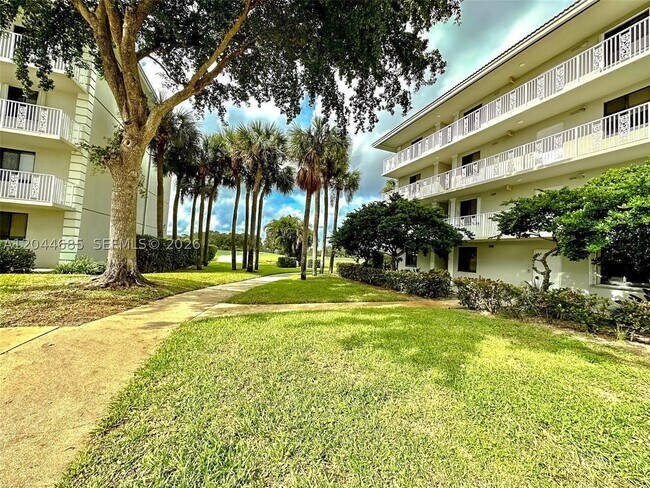 Building Photo - 2621 Village 102 Vlg