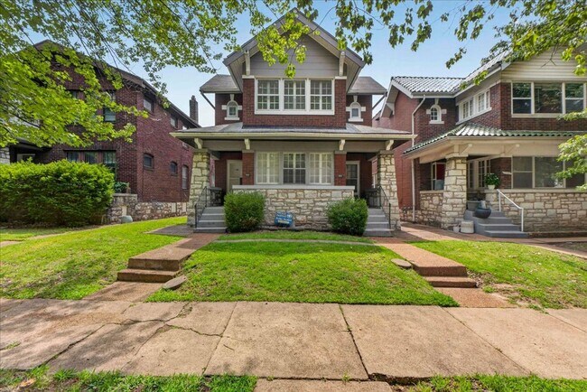 Building Photo - 5252 Bancroft Ave