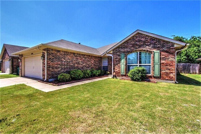 Primary Photo - 10209 Aberdeen Dr