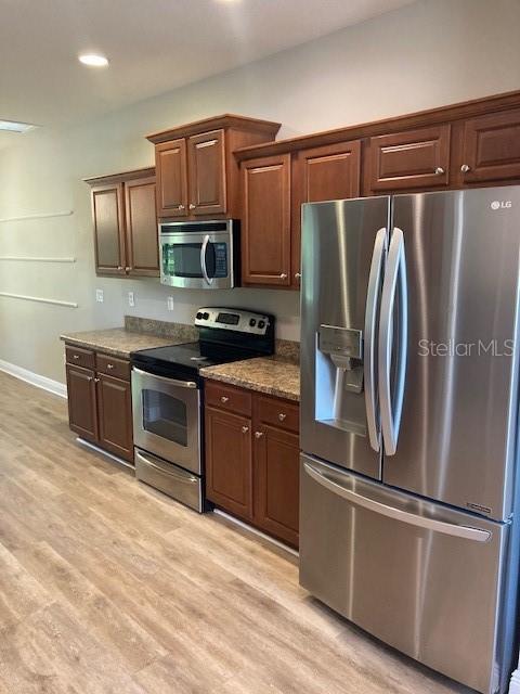 Building Photo - 7 Roxanne Pl