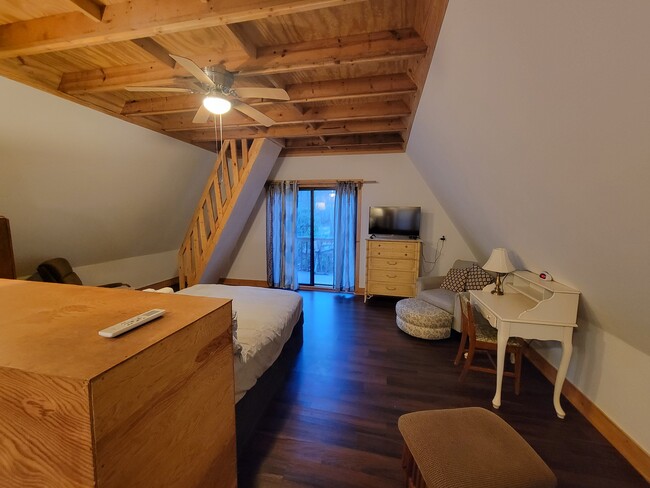 Building Photo - 5 Anderson Creek Rd