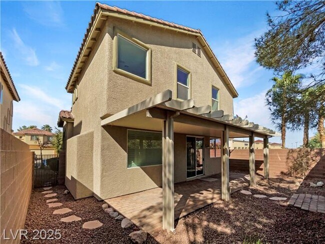 Building Photo - Gorgeous 3 bedoom home for rent