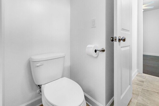 Building Photo - Stunning All-Brick Home in BridgeMill Community!