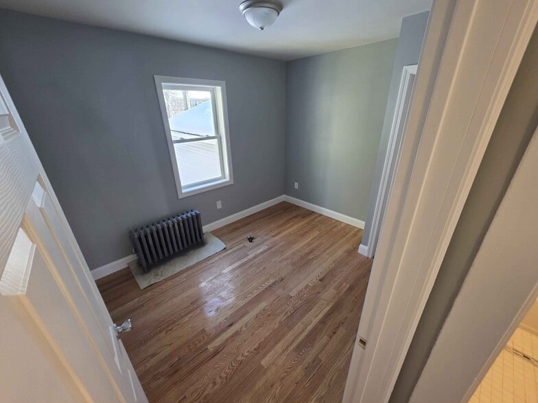 Building Photo - 14 Seagirt Ave