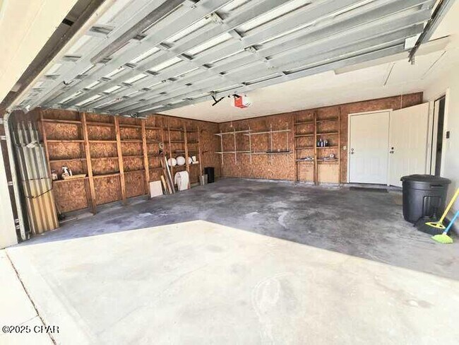 Building Photo - 5309 Robert Holmes Dr