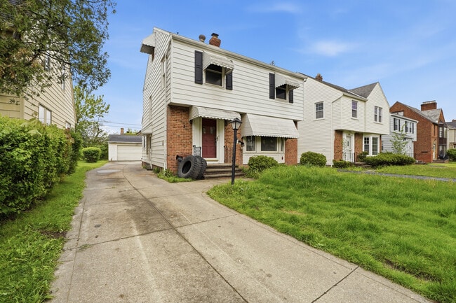 Building Photo - 3650 Lindholm Rd