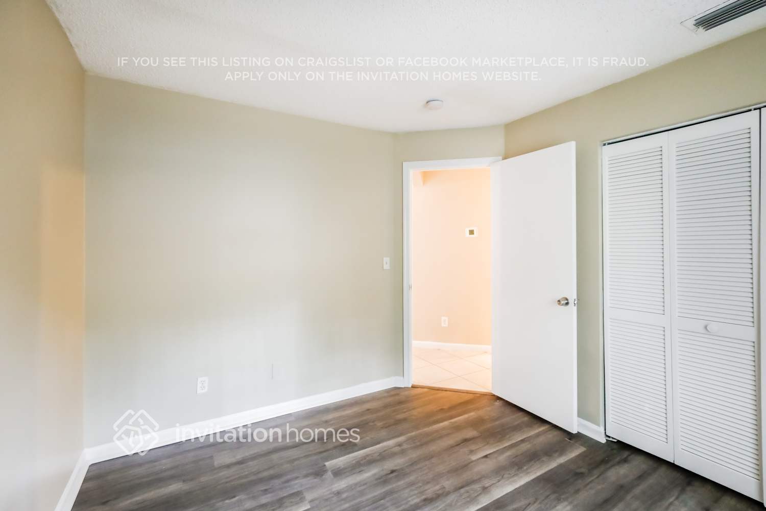 Building Photo - 10890 NW 46th Dr