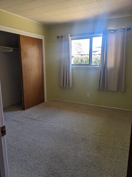 Building Photo - 3161 W Swift Ave