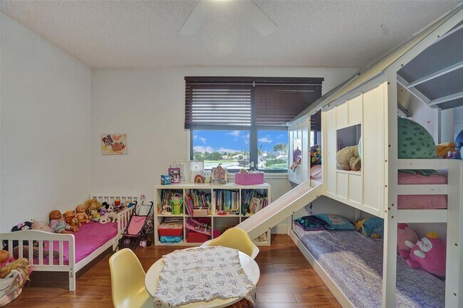 Building Photo - 2865 Egret Way