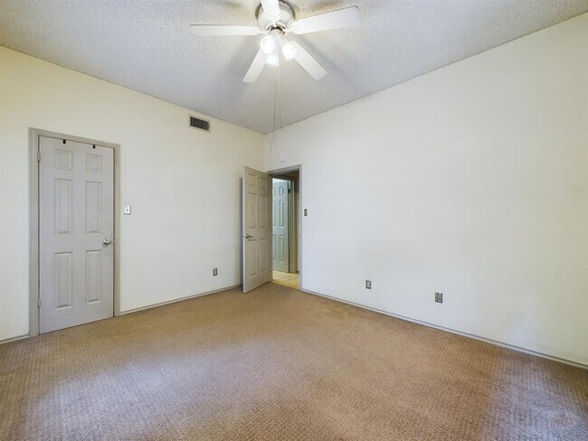 Building Photo - 2810 Nueces St