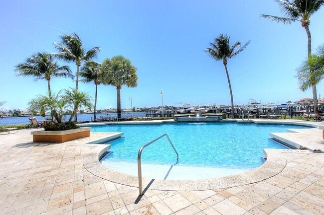 Building Photo - 120 Yacht Club Way