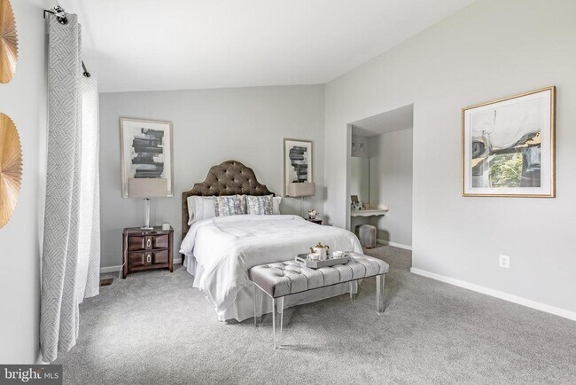 Building Photo - 9815 Wintercress Ct