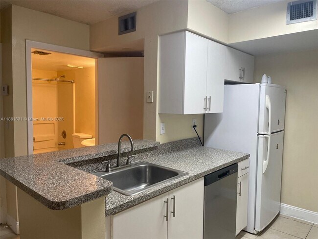 Building Photo - 15221 SW 80th St
