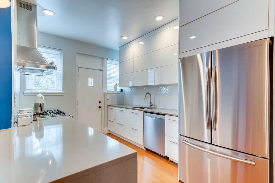 Building Photo - 3608 11th St NW