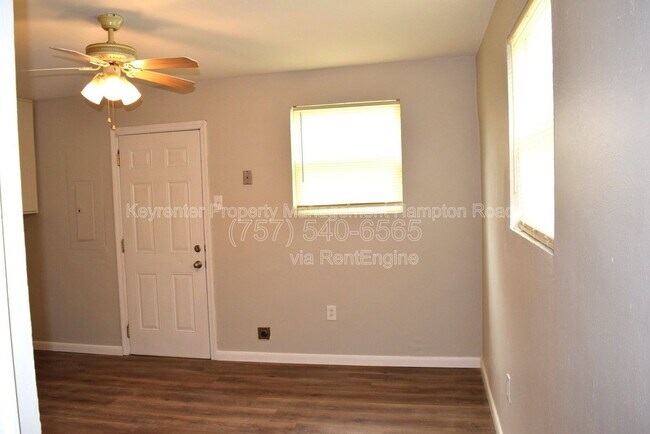 Building Photo - 1216 Hoover Ave