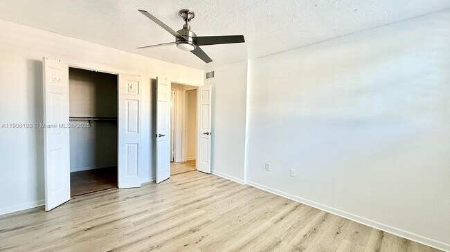 Building Photo - 1727 Village Blvd