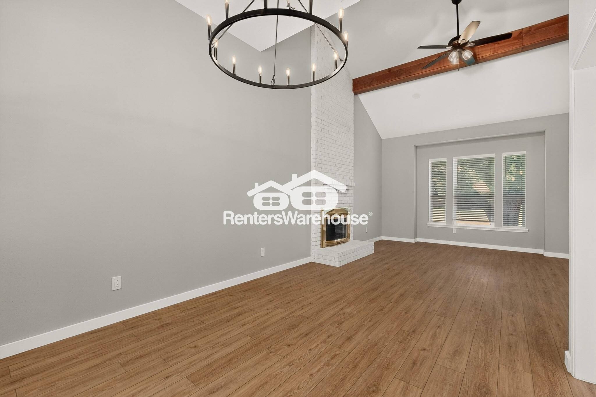 Building Photo - 8008 Cornell Dr