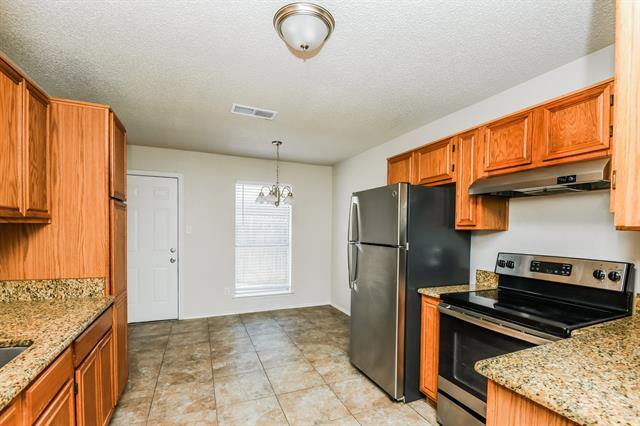 Building Photo - 1359 Lincolnshire Way