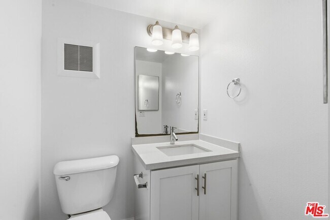 Building Photo - 4980 S Centinela Ave