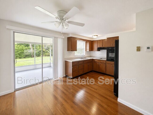Building Photo - 2552 Chancery Dr