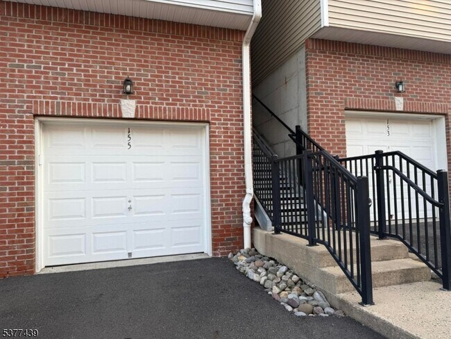 Building Photo - 155 Conover Terrace