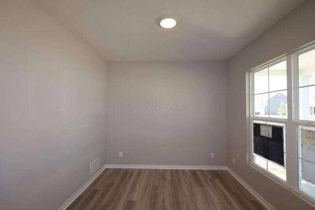 Building Photo - 1717 Longhill Dr