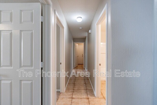 Building Photo - 28214 N Quartz Way