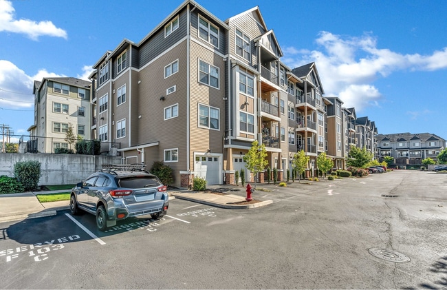 Building Photo - 17181 SW Snowdale St