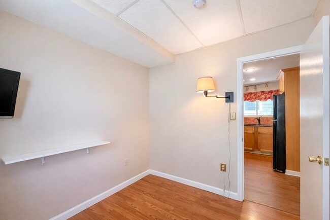 Building Photo - 100 Water St