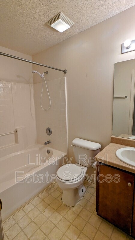 Building Photo - 180 Wayfair Ln