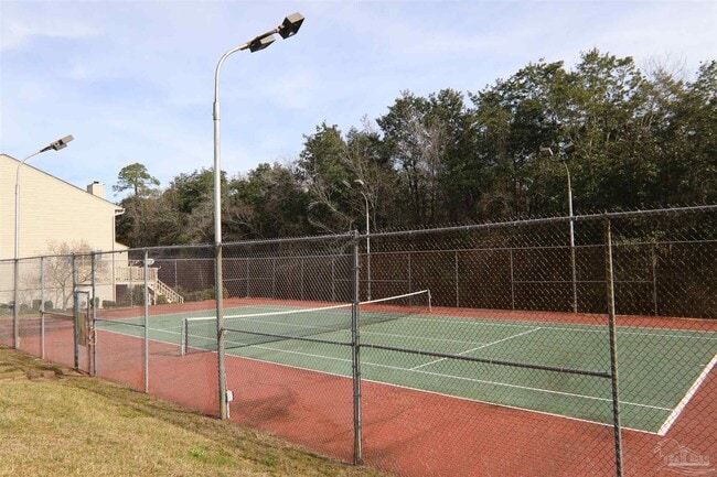 Building Photo - 912 Brookside Ct
