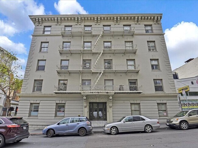 Building Photo - 901 Bush St
