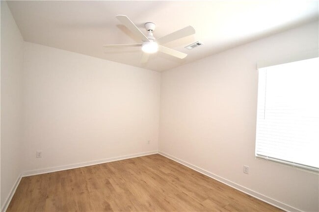 Building Photo - 3071 Laredo Ln