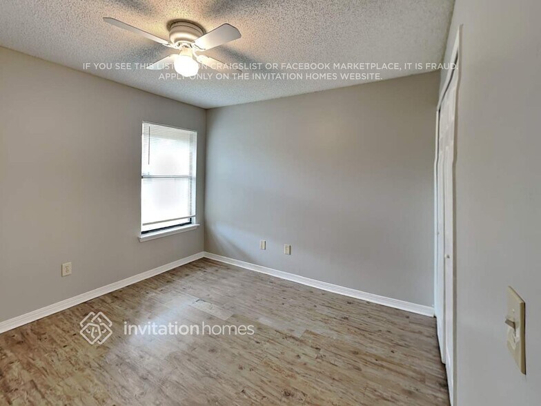 Building Photo - 8096 Kilwinning Ln