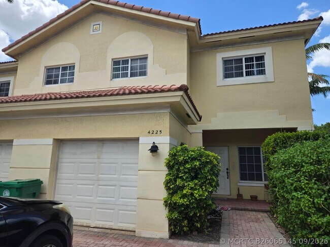 Building Photo - 4225 E Stonecreek Cir