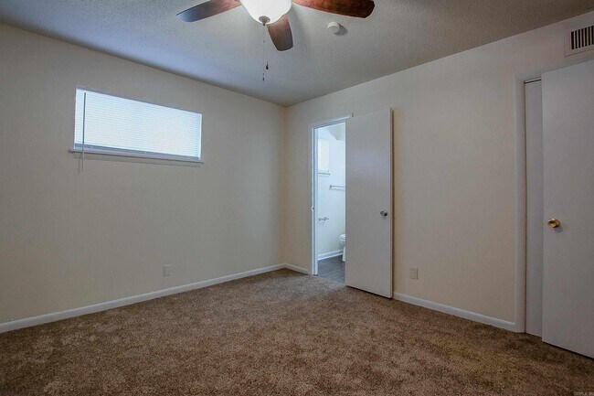 Building Photo - 201 N Polk St