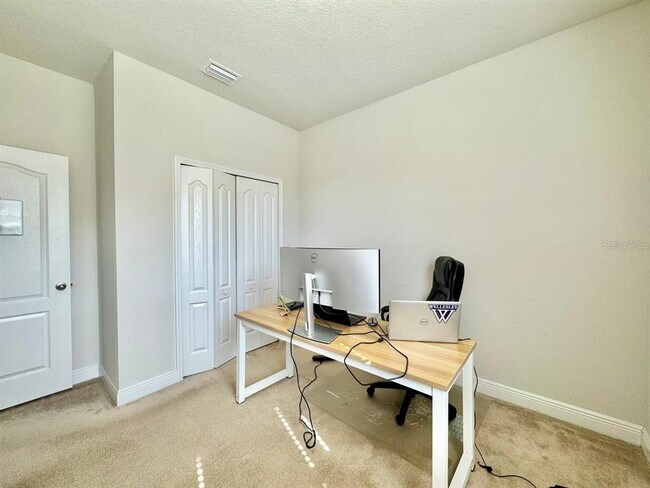 Building Photo - 18625 Hunters Meadow Walk