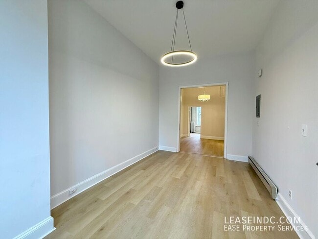 Building Photo - 1507 Vermont Ave NW