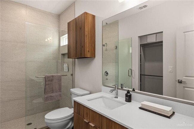 Building Photo - 19 19th St