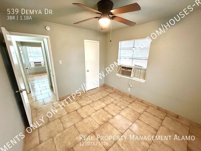 Building Photo - **MOVE-IN SPECIAL** AVAILABLE NOW! 3 Bedro...